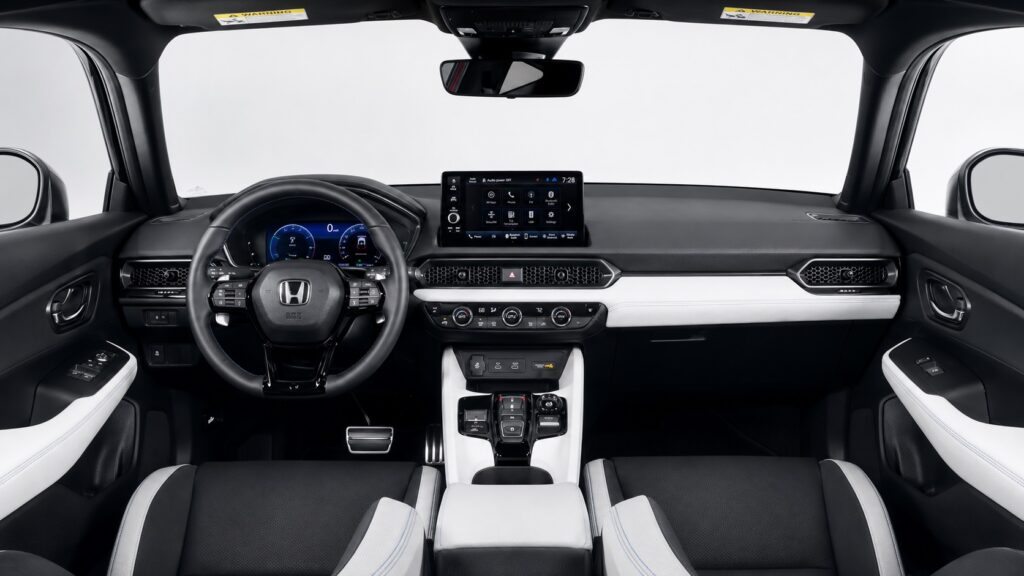 Interior do Honda Prelude 2026 com painel digital e multimídia