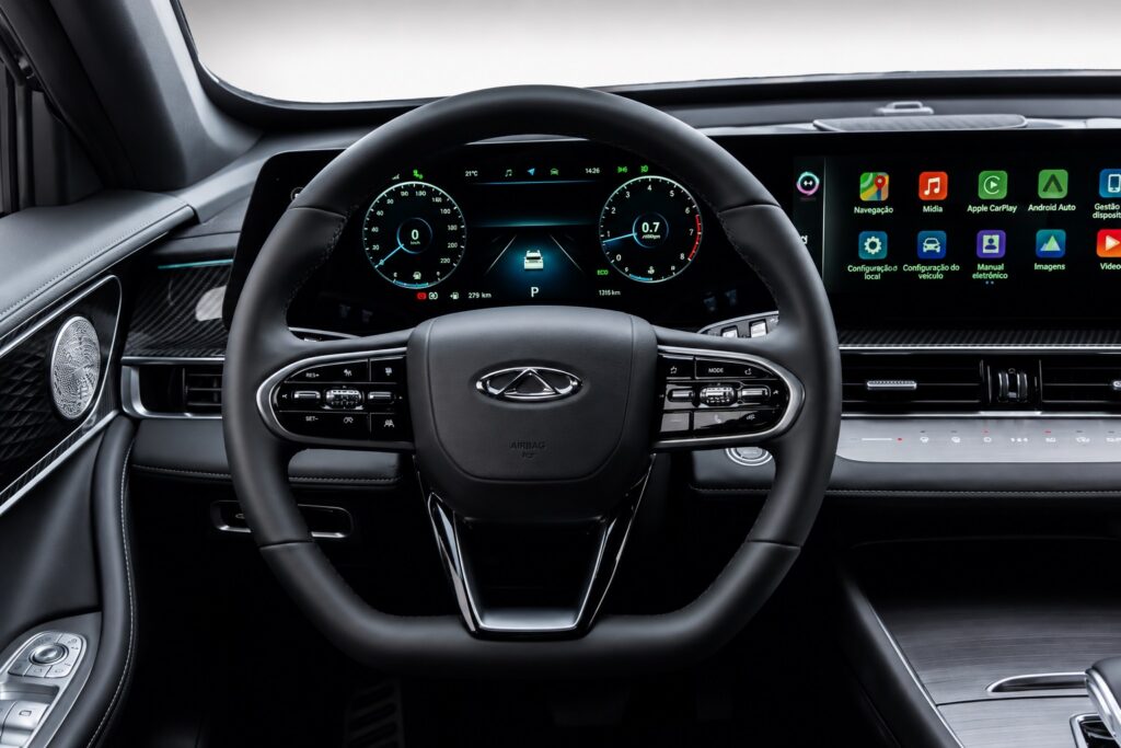 Interior do CAOA Chery Tiggo 7 2027 com painel digital