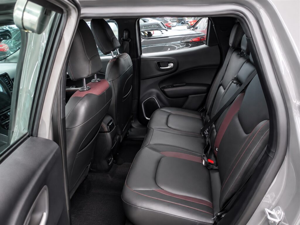 Bancos traseiros da Fiat Toro Ultra 2027