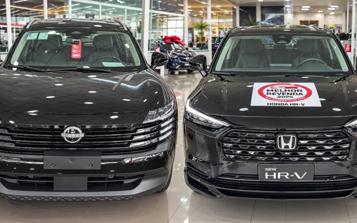 Nissan Kicks e Honda HR-V lado a lado em comparativo frontal